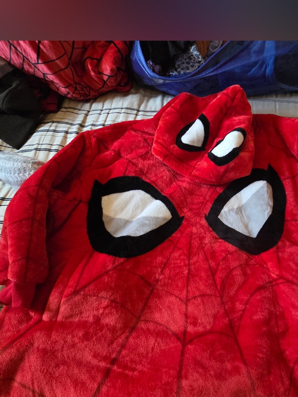 Spiderman Red Plush Hooded Wearable Blanket with Eye Appliqués